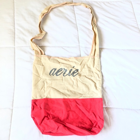 aerie beach bag